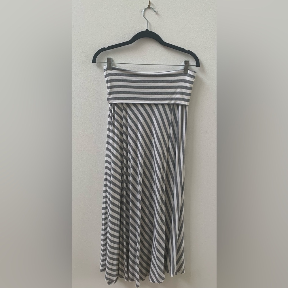 SZ S/P Gap Gray/White Striped Maxi Skirt